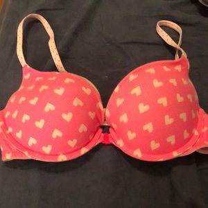 Victoria’s Secret plunge bra